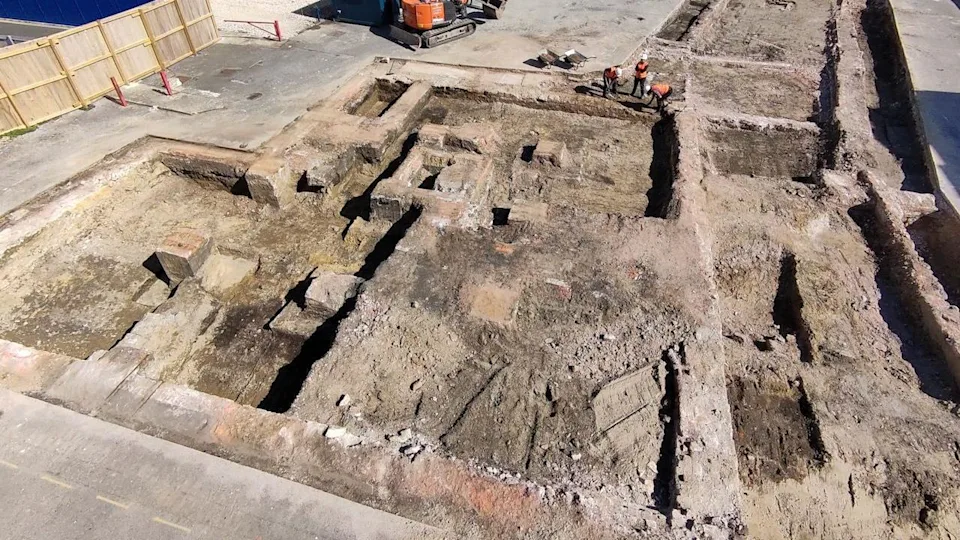 挖掘揭开城镇13世纪起源(图3)