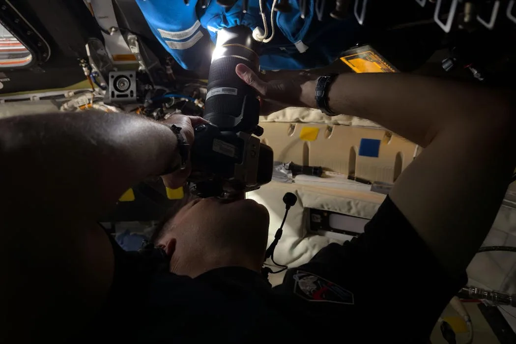 阿波罗二号机组带来人类视角和叙事视野(图1)