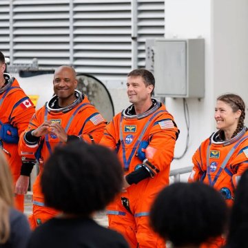 NASA首要任务阿波罗二号厕所修复前赴月球