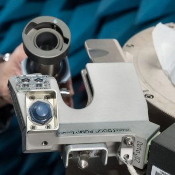 人类首次深空 plumbing 修复 阿波罗2号机组掌握轨道卫生间维修